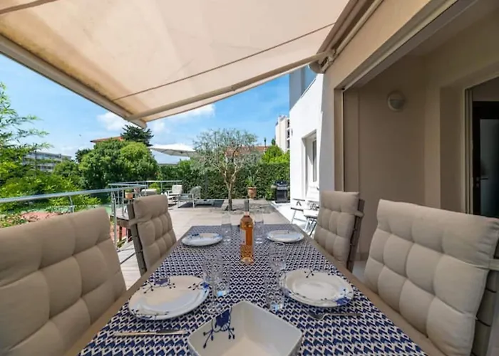 Luxury In Les Pins