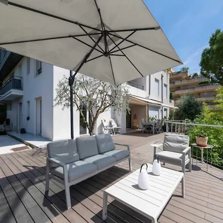 公寓 Luxury In Les Pins